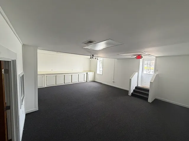 10 Market St — Photo 12