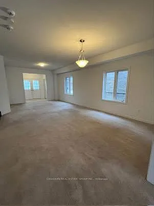 183 Werry Ave — Photo 6