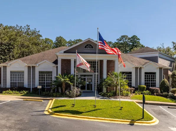 Jackson Square Apartments