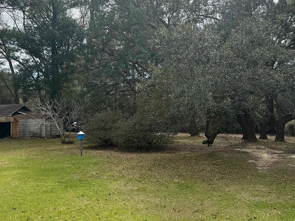 2nd image of 1106 Caroline Ave