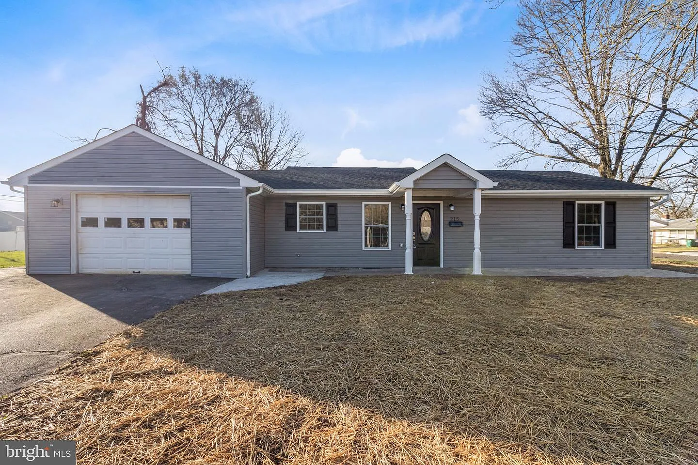 215 Farmbrook Dr photo 1