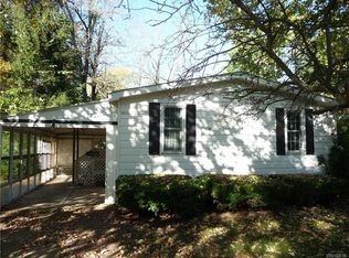 77 Bush Gdns, Alden, NY 14004