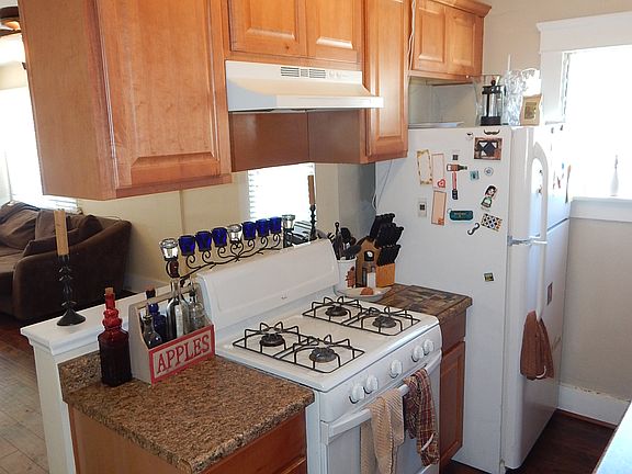 3rd image of 3571 Madison Ave