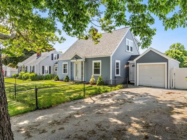 731 Read St, Somerset, MA 02726