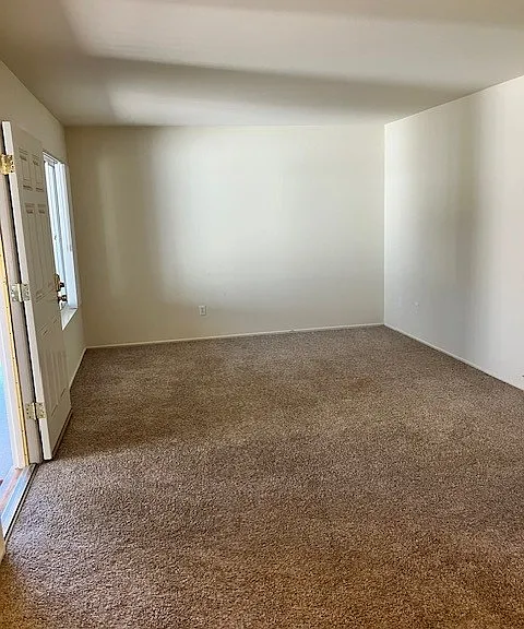 1020 Florence Ln #13 — Photo 3