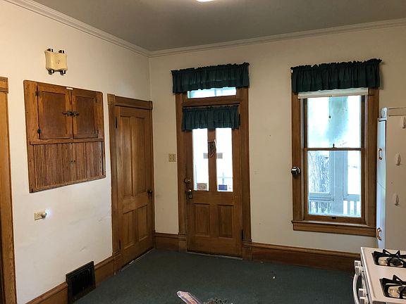 Kitchen entrance
