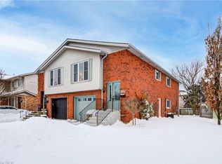 1122 Pearson Dr, Woodstock, ON N4S8V2