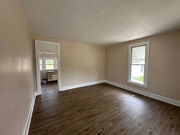2nd image of 517 N 7th St