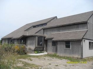 6450 W Sharpe Rd, Fowlerville, MI 48836