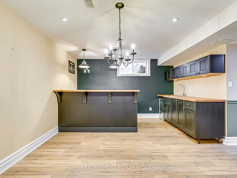 2492 Chaplin Rd — Photo 34