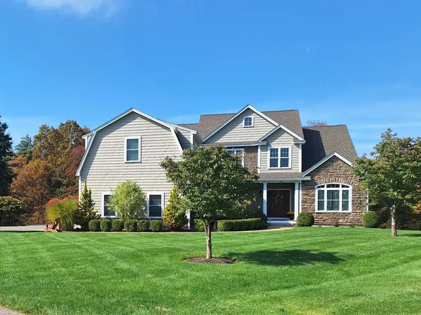 15 Orchard Blossom Road, Windham, NH 03087