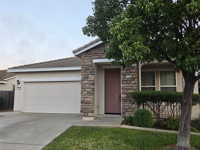 10140 Van Brocklin Way — Photo 2