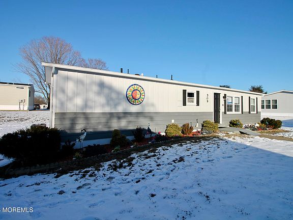 3rd image of 509 Rosalind Road