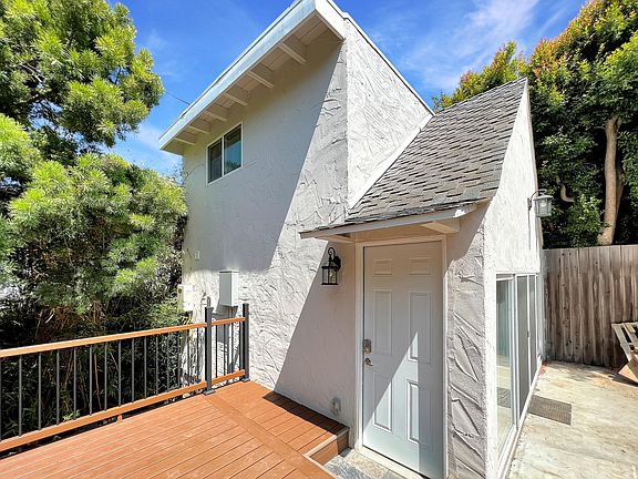 2nd image of 2540 Aiken Ave