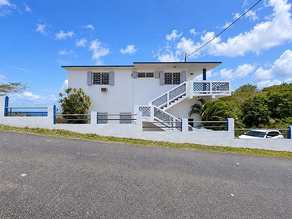 3rd image of 16 VILLA BORINQUEN #556