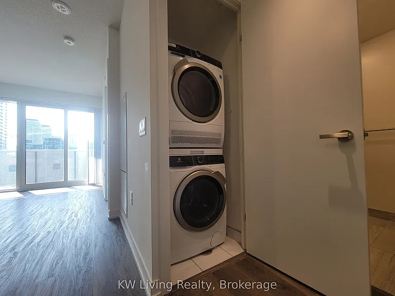 55 Cooper St #4716 — Photo 8