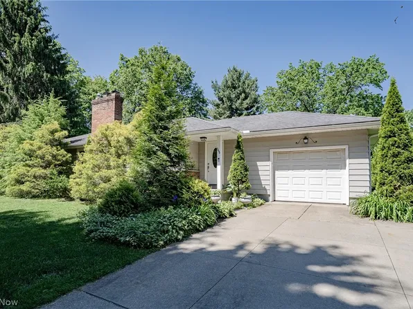 3496 Marcella Ave, Stow, OH 44224