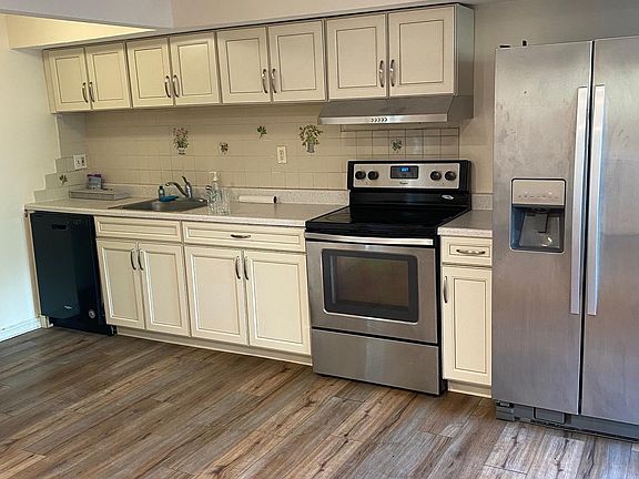 Second Floor: Kitchen