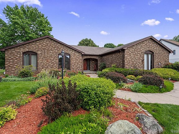 5th image of 3436 Wedgewood Dr