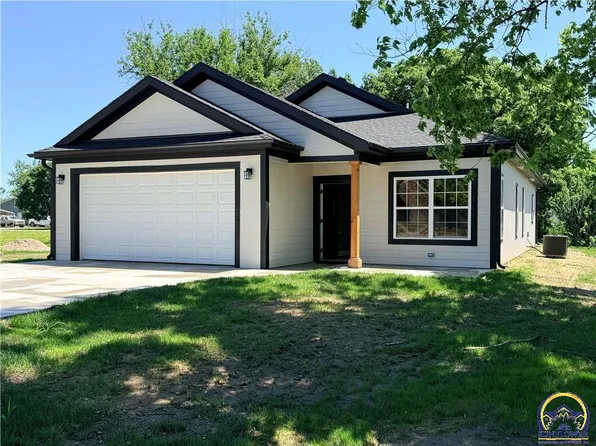 214 Park St, Linwood, KS 66052