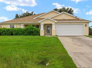 2102 NW 9th St, Cape Coral, FL 33993