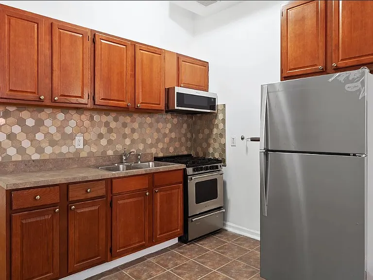 1240 Bedford Ave #1C — Photo 3