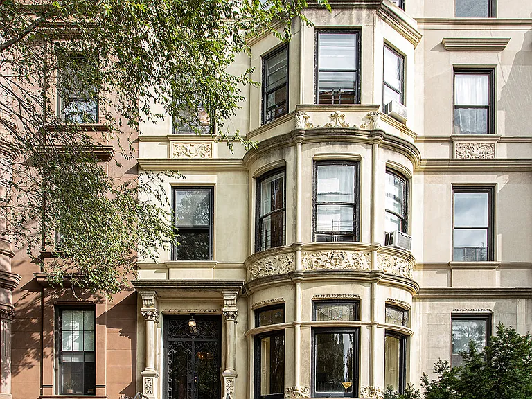 69 8th Ave #4 — Photo 1