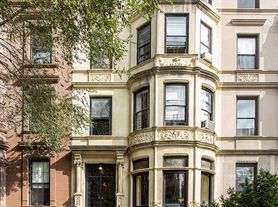 69 8th Ave, Brooklyn, NY