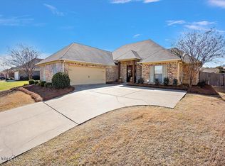 145 Falls Xing, Madison, MS 39110