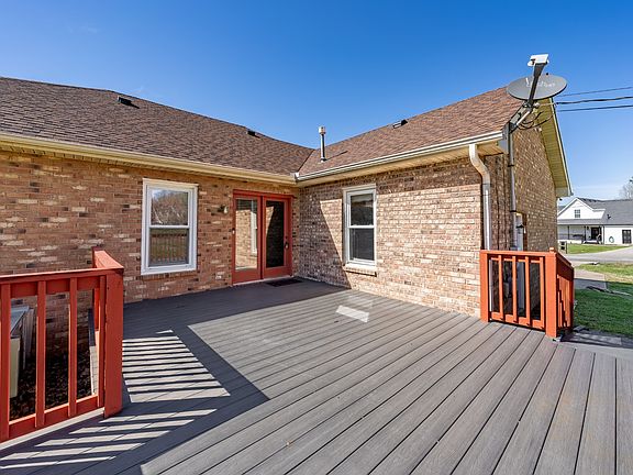 5th image of 3442 Lakebrook Dr