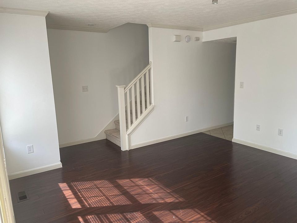 1st image of 1364 S Cobble Creek Cir