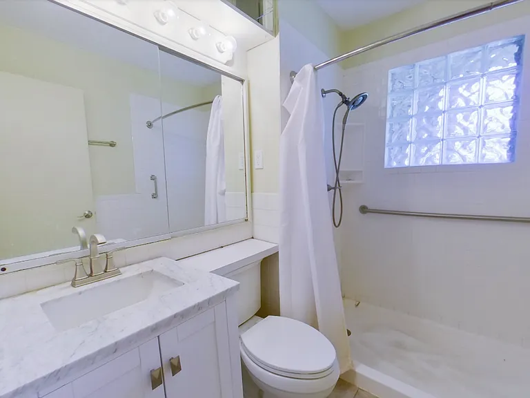 2441 Hobbs Dr — Photo 13