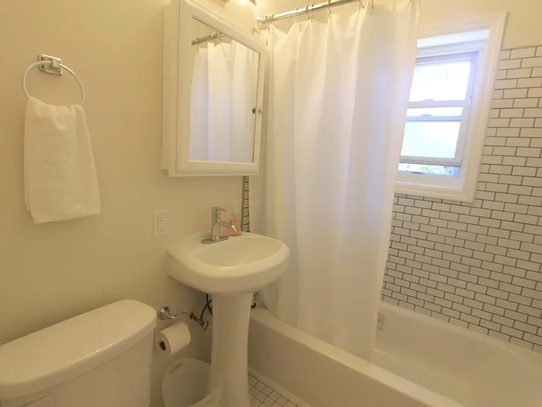 353 W Mount Airy Ave — Photo 6