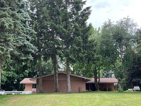 3283 W Kinney Rd, Ludington, MI 49431