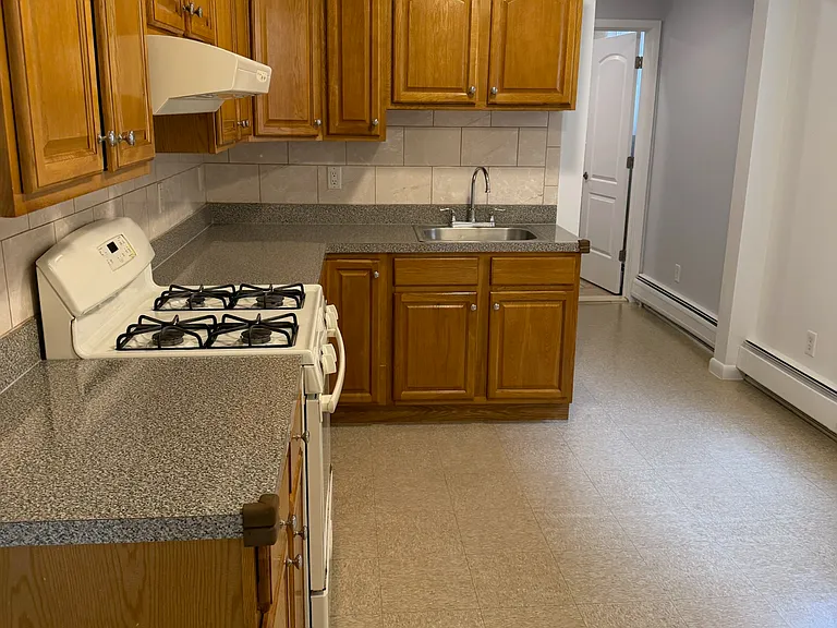 334 Palisade Ave #2 — Photo 9