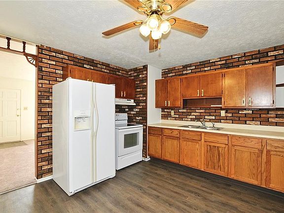 5th image of 6620 E 52nd St