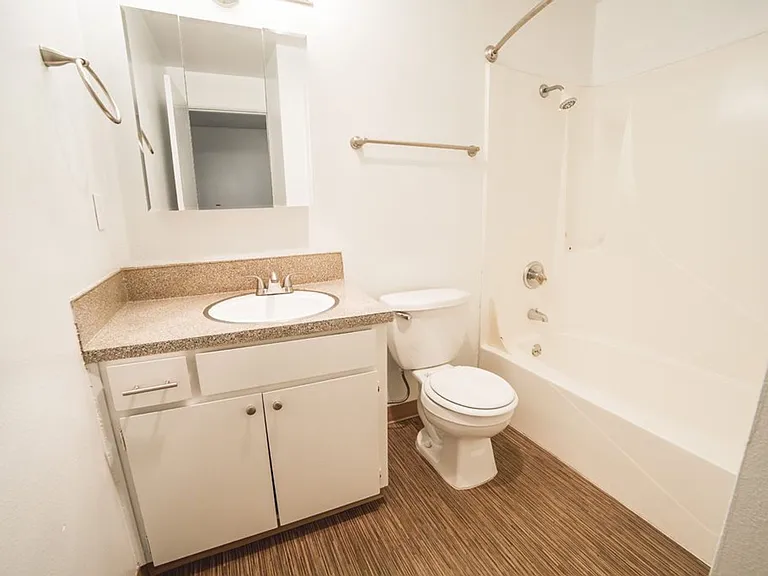 11900 SW Allen Blvd — Photo 6