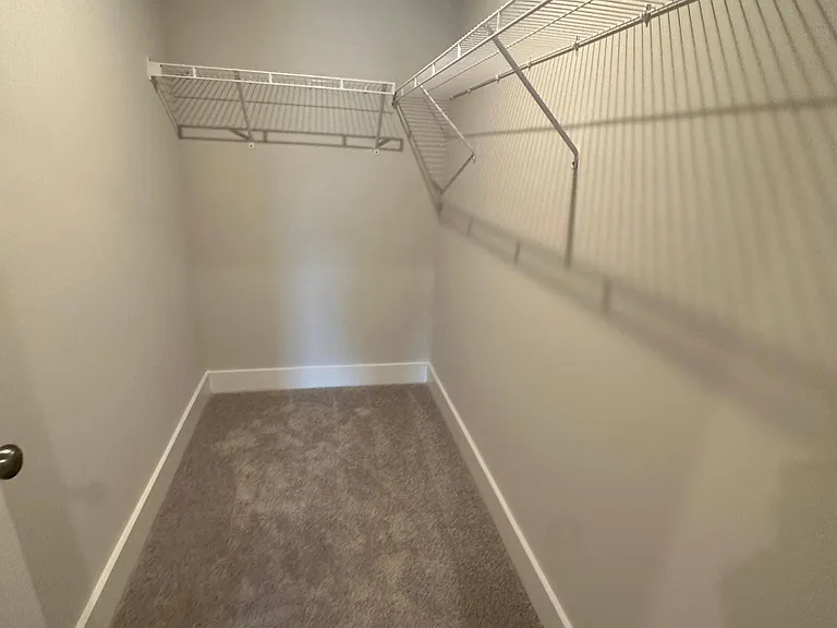 9704 Munsing Dr — Photo 18