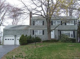 64 Mount Pleasant Dr, Trumbull, CT 06611