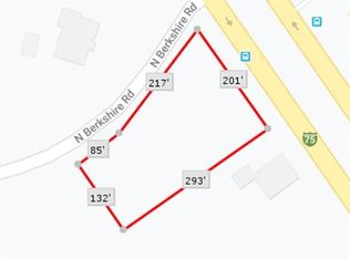 55 N Berkshire Rd, Bloomfield Hills, MI 48302