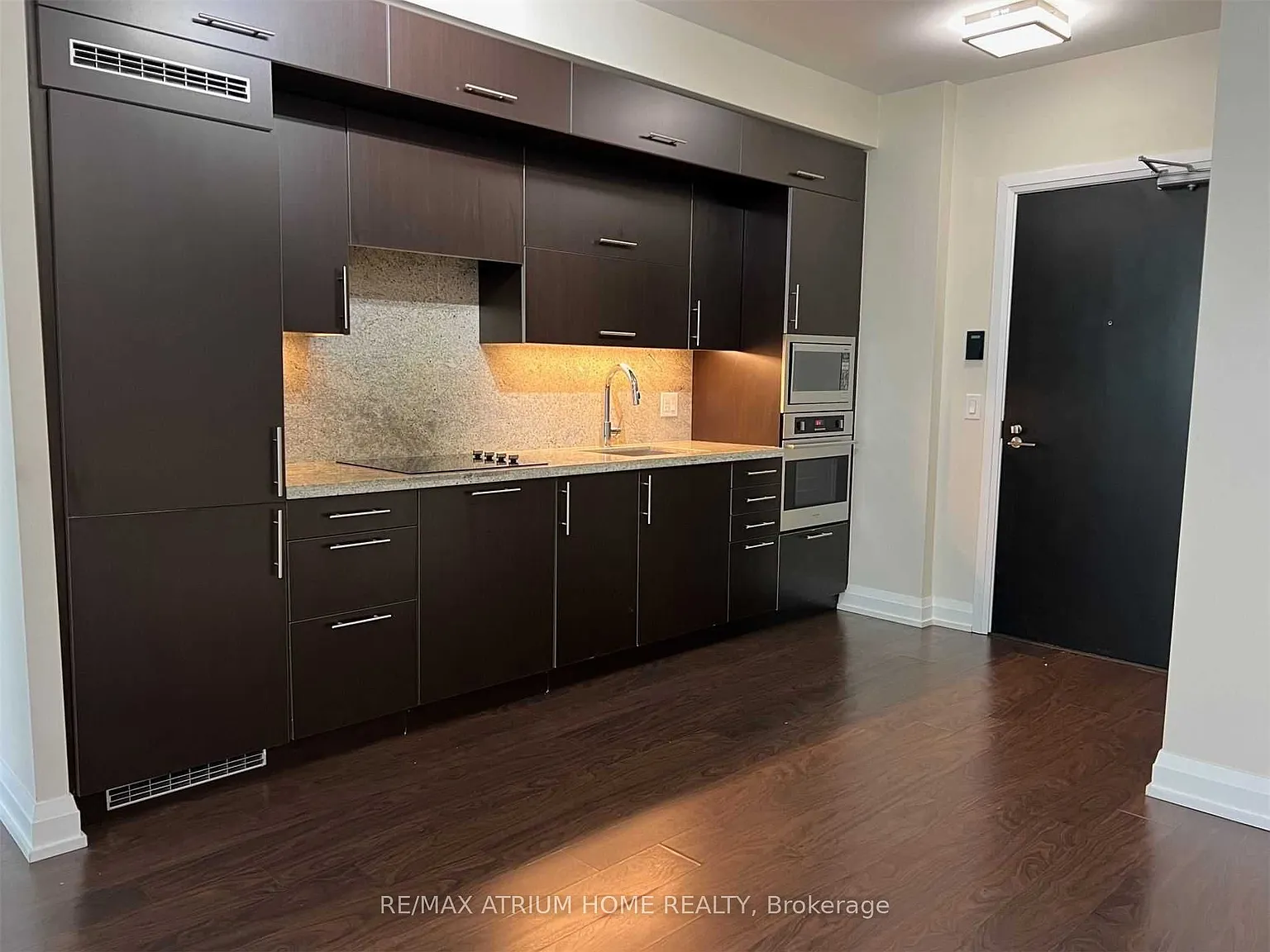2 bed, $3,050 — Photo 2