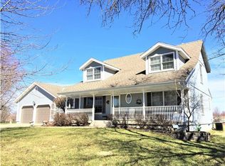 1904 Mystery Hill Dr, Pleasant Hill, MO 64080