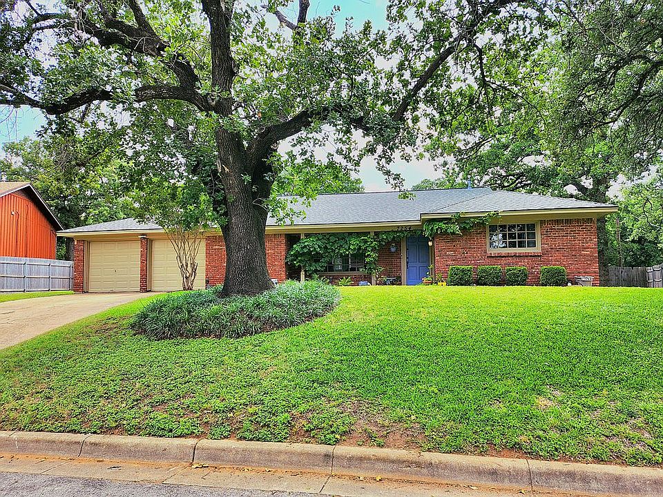 1st image of 7254 Madeira Dr