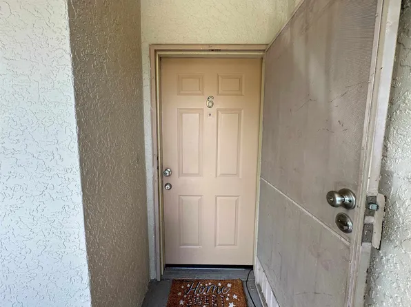 1401 E Gustavus St #6, Laredo, TX 78040