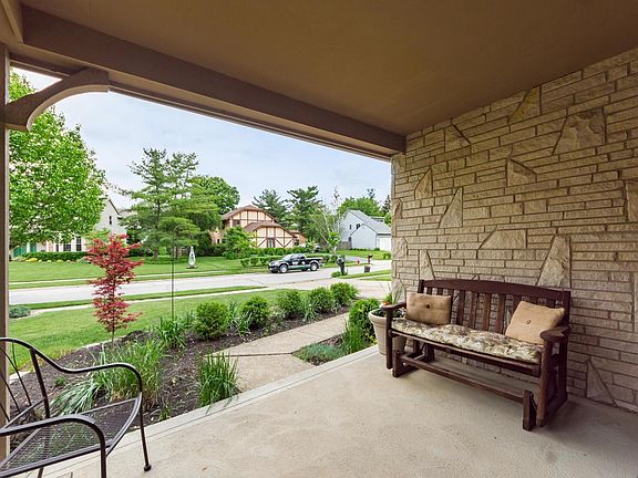 3rd image of 111 Spring Creek Dr