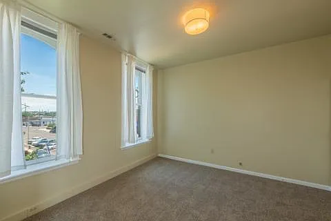 231 S Union Ave #B — Photo 12