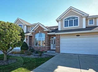 1418 Covington Dr, Lemont, IL 60439