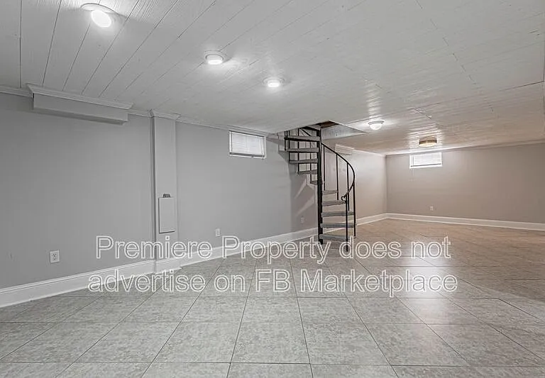 3029 W 74th St — Photo 10
