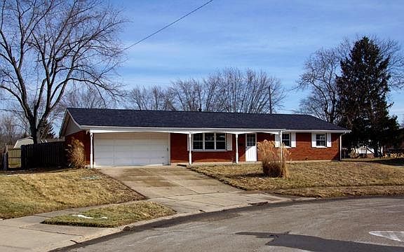 1st image of 582 Hillcrest Dr