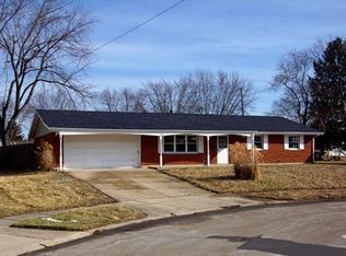582 Hillcrest Dr, Fairborn, OH 45324